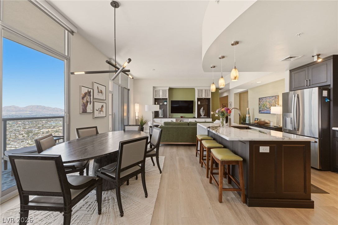 200 West Sahara Avenue 4004