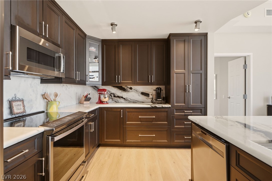 200 West Sahara Avenue 4004