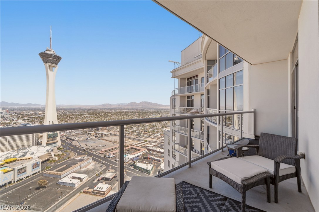 200 West Sahara Avenue 4004