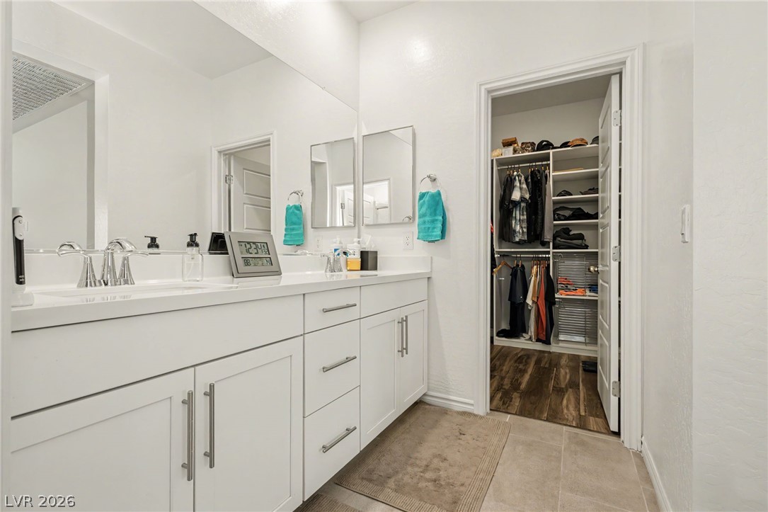 600 North Carriage Hill Drive 2174