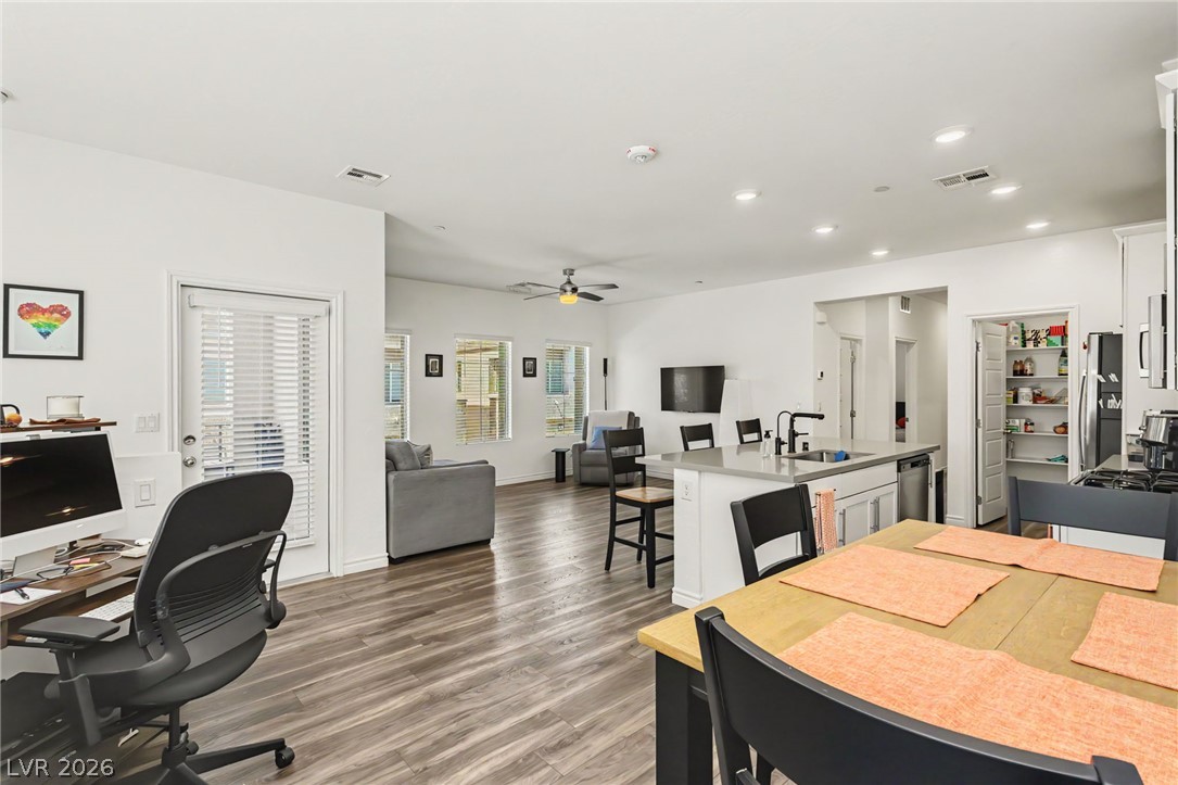 600 North Carriage Hill Drive 2174