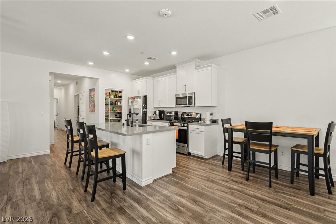 600 North Carriage Hill Drive 2174