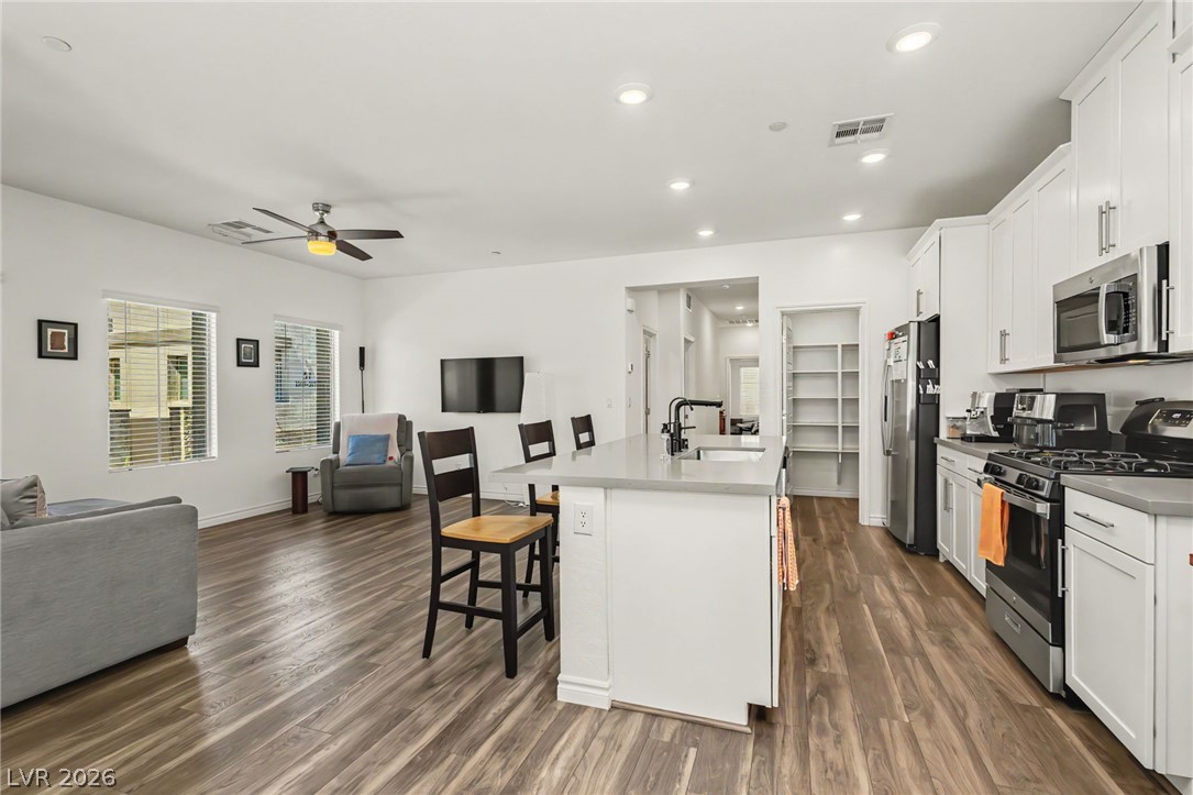 600 North Carriage Hill Drive 2174