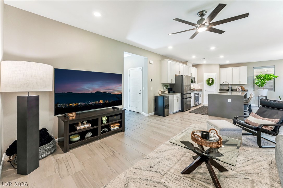 848 Riverlawn Place