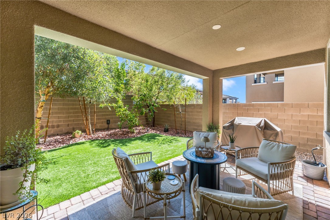 848 Riverlawn Place