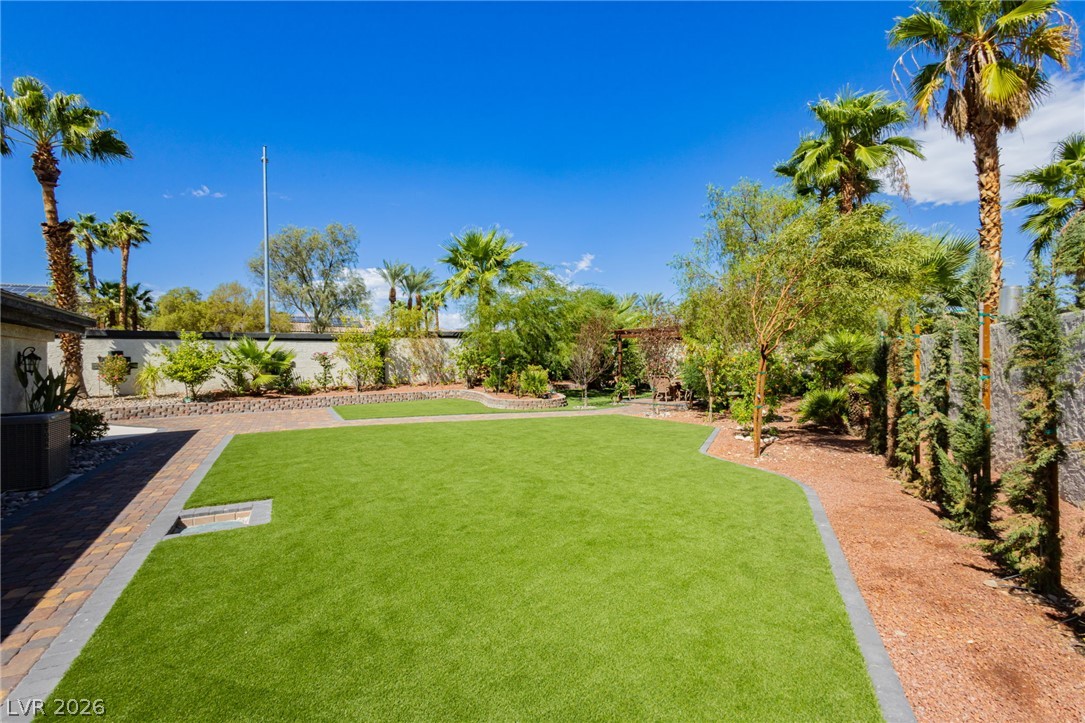 3125 Shadowleaf Court