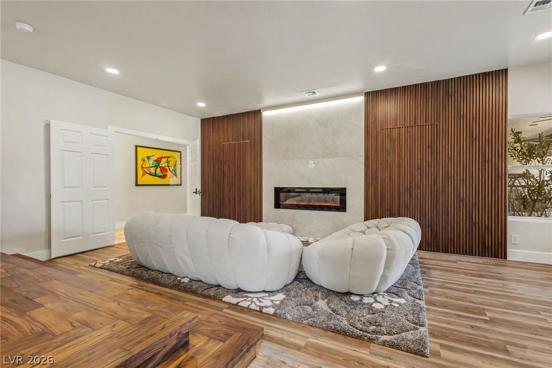 3125 Shadowleaf Court
