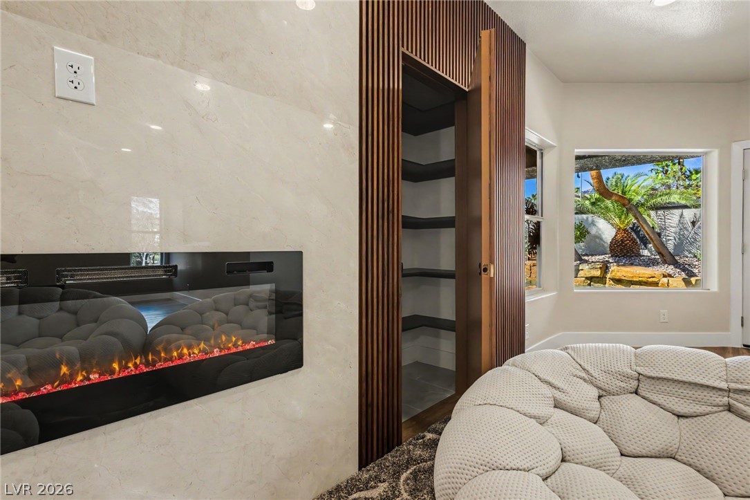 3125 Shadowleaf Court