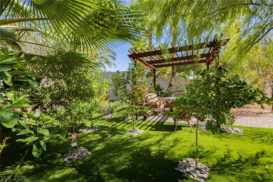 3125 Shadowleaf Court