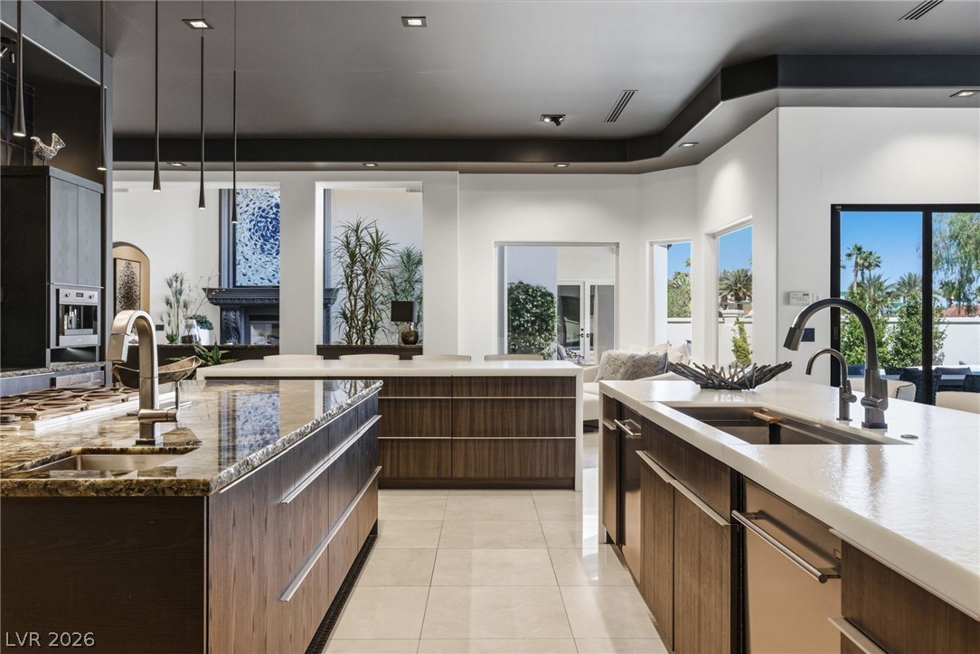 5016 Scenic Ridge Drive