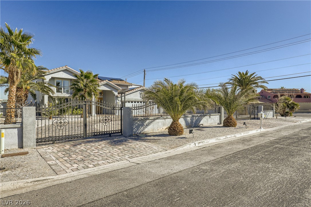 2890 Belcastro Street
