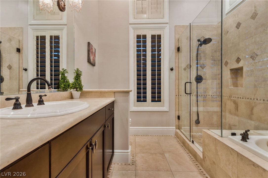 5 Wood Creek Court