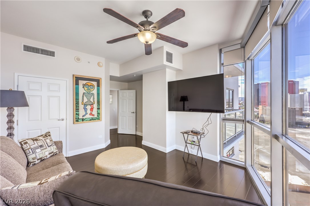 200 West Sahara Avenue 1901