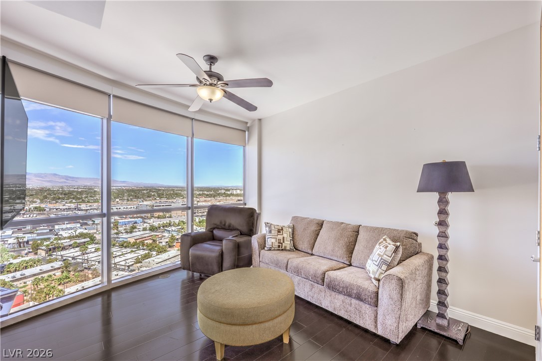 200 West Sahara Avenue 1901