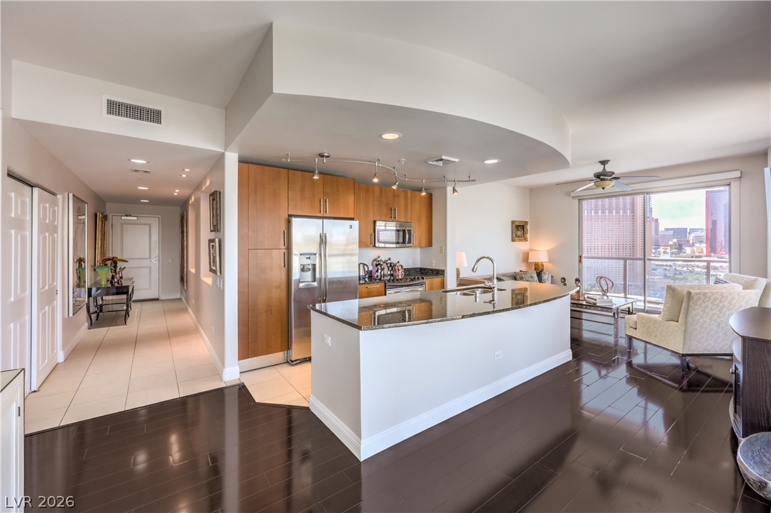 200 West Sahara Avenue 1901