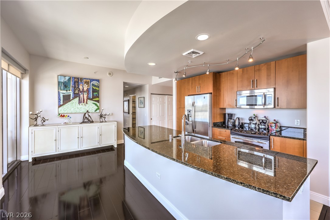 200 West Sahara Avenue 1901