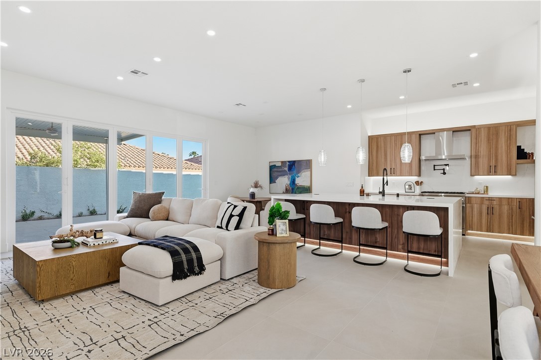 1612 Hidden Spring Drive