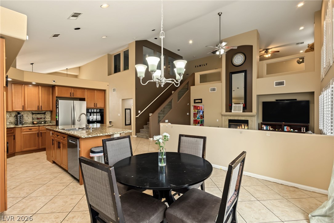 7021 Albatross Attic Street