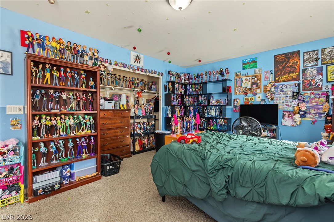 7021 Albatross Attic Street