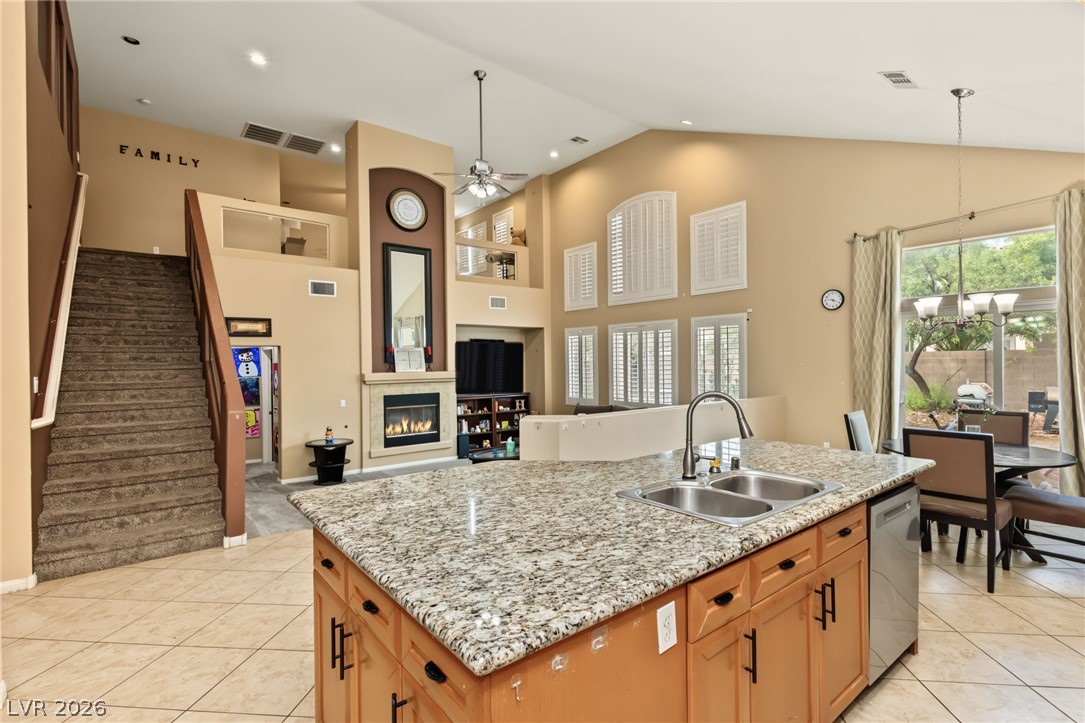 7021 Albatross Attic Street