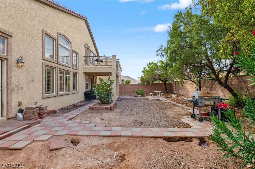 7021 Albatross Attic Street