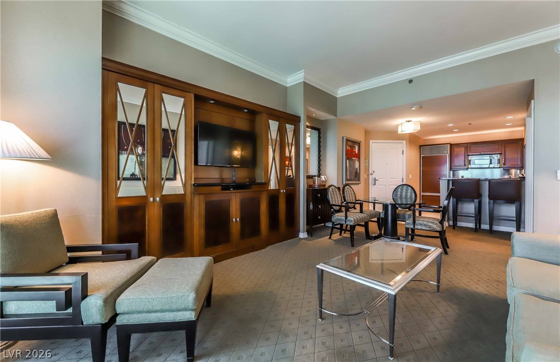 135 East Harmon Avenue 3520