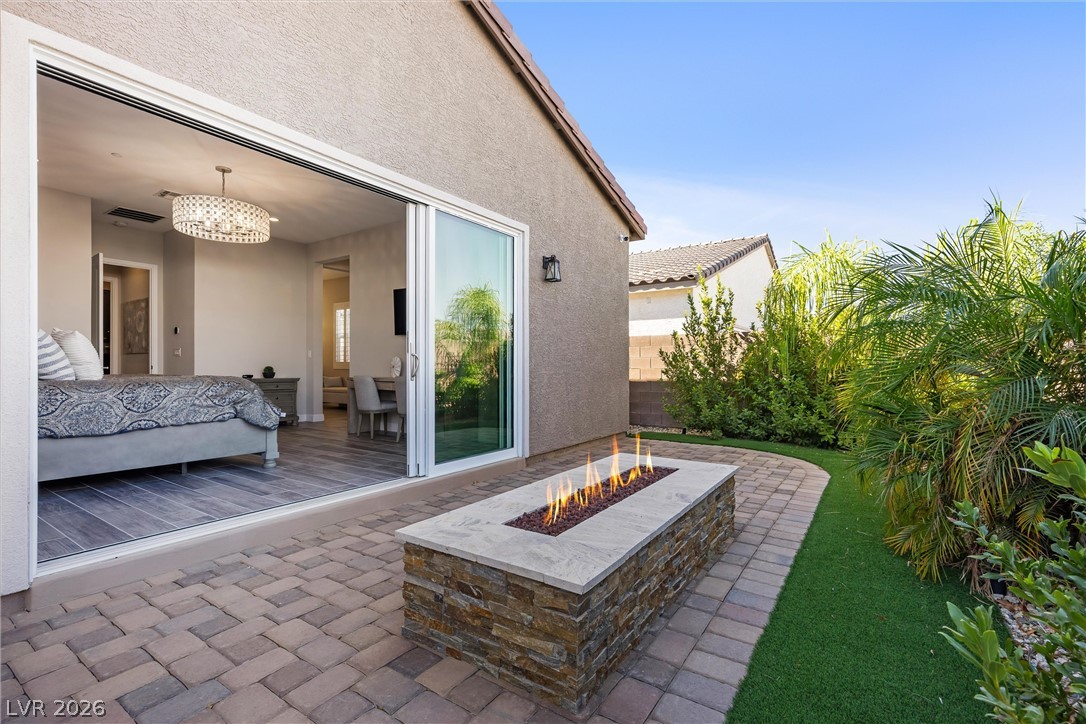 3382 Spring Rock Avenue