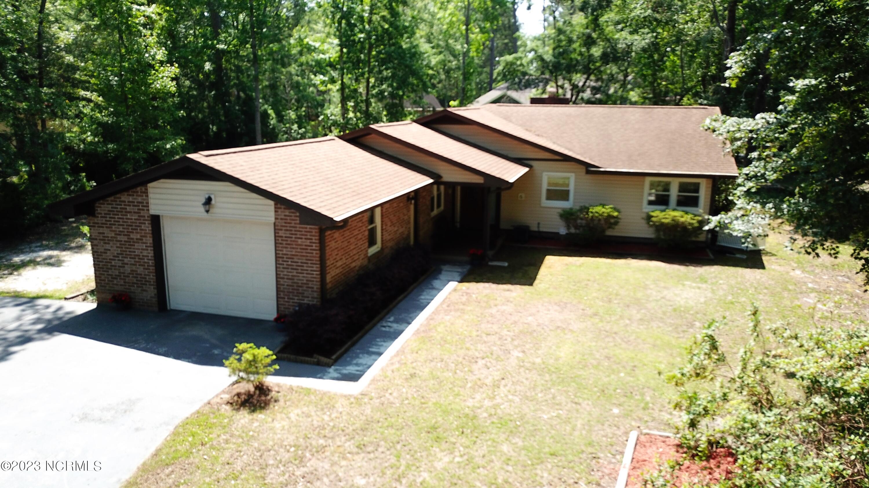 6 Niblick Court