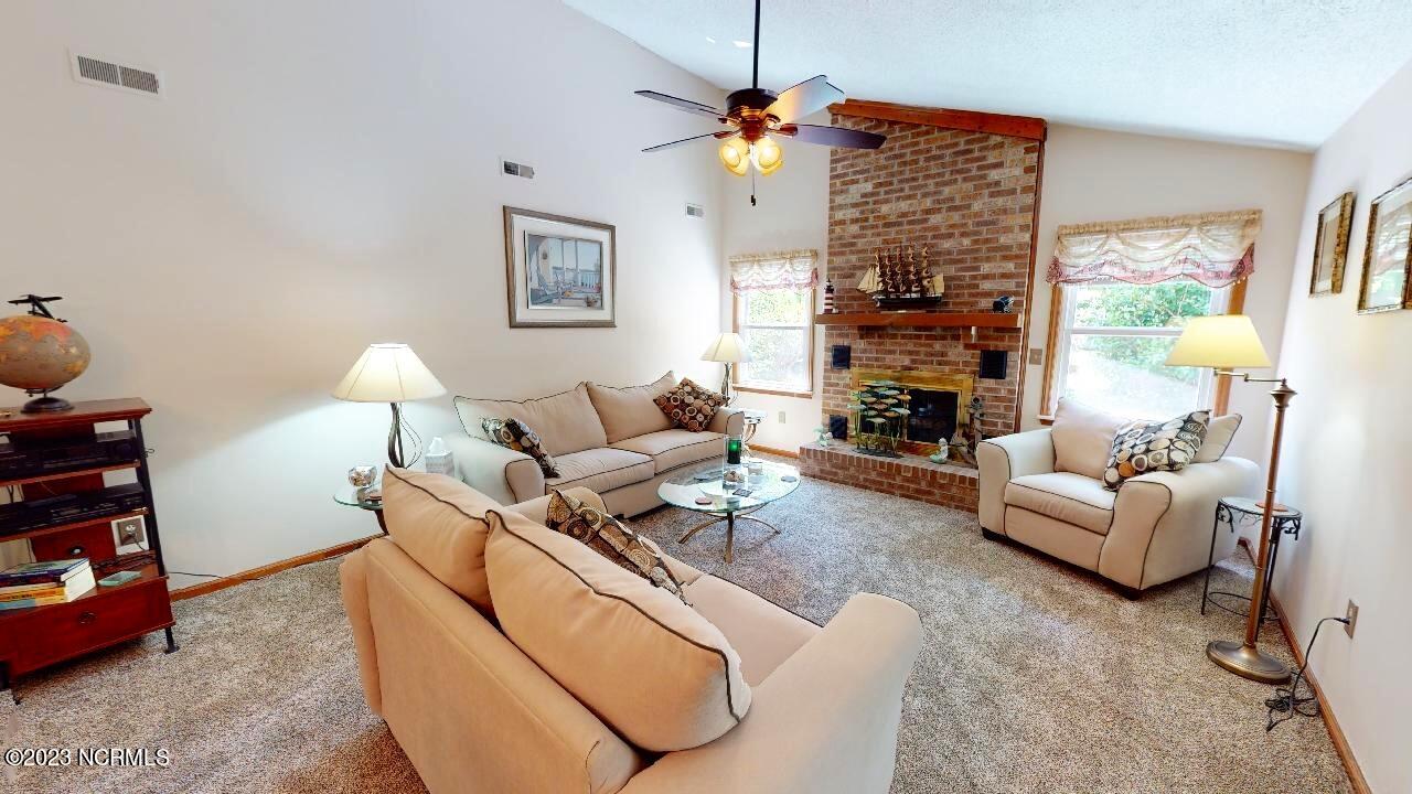 6 Niblick Court