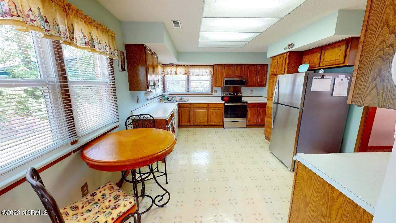6 Niblick Court