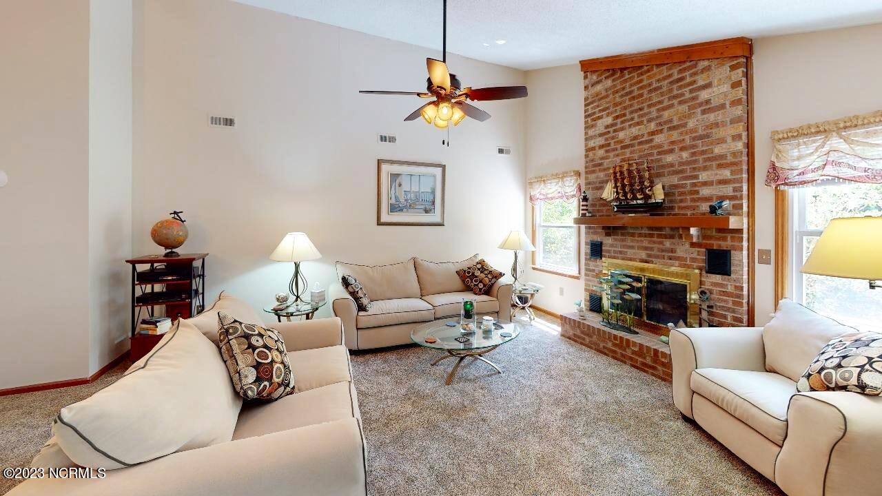6 Niblick Court