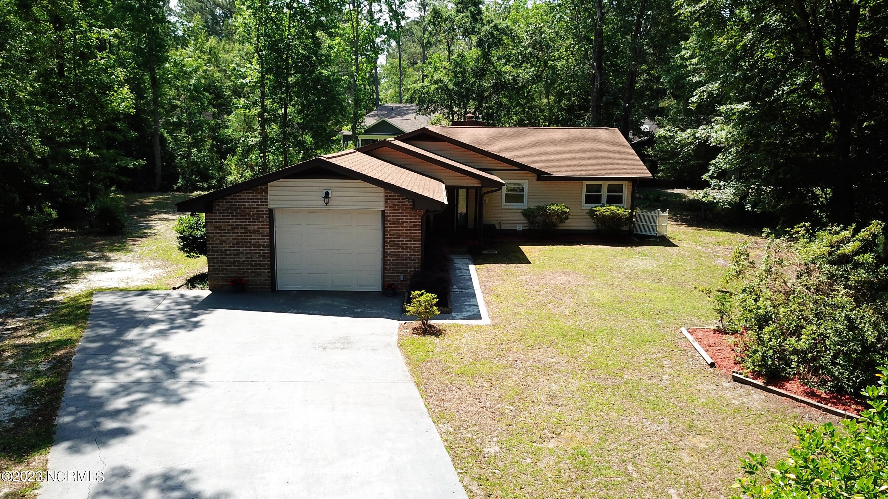 6 Niblick Court