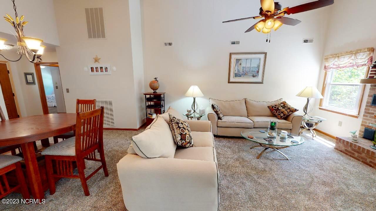 6 Niblick Court