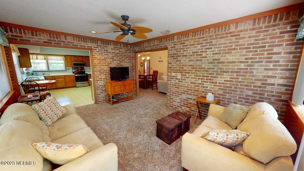 6 Niblick Court