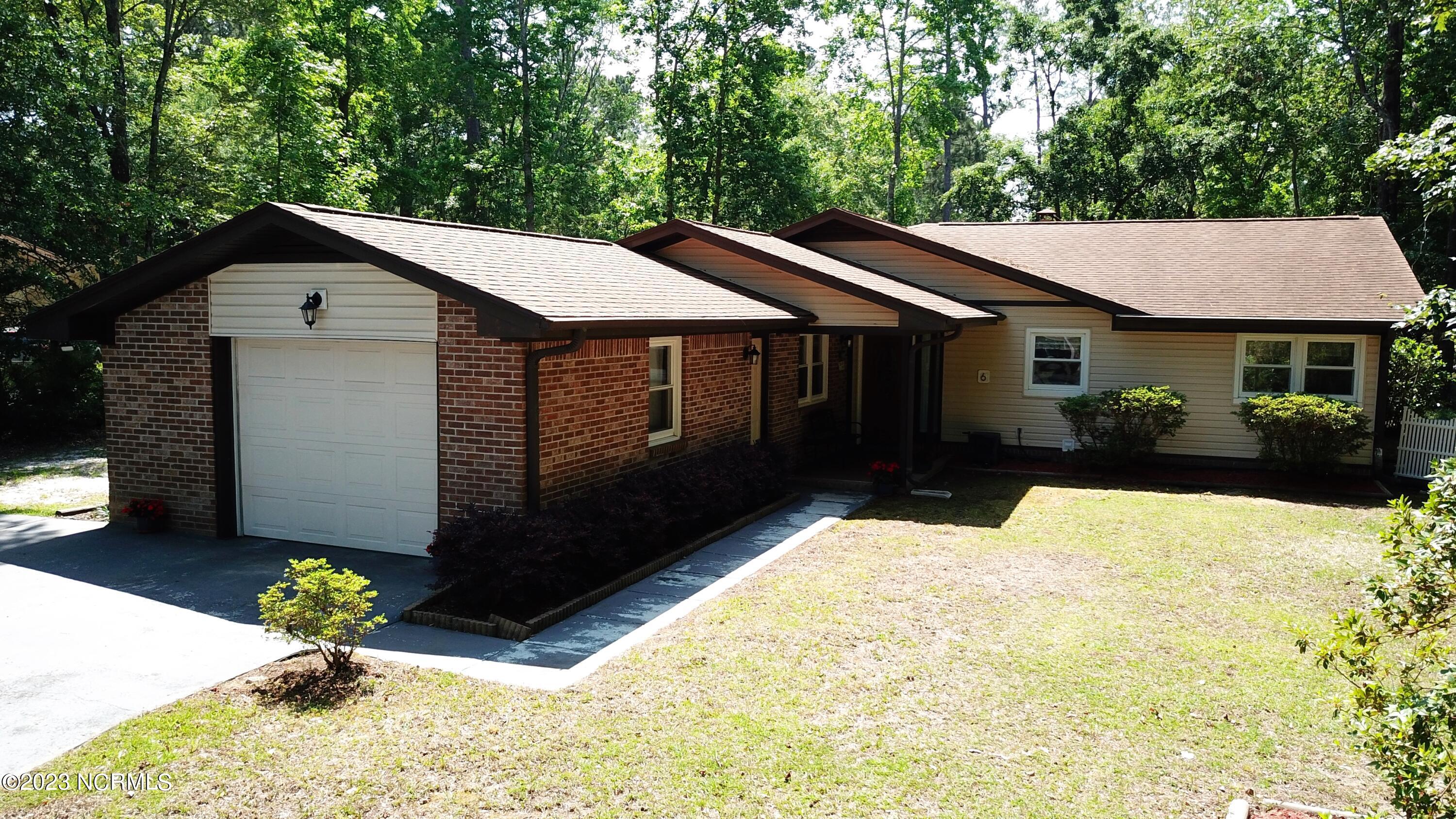 6 Niblick Court