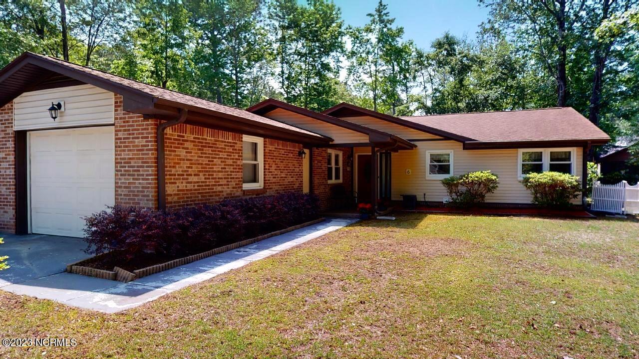 6 Niblick Court