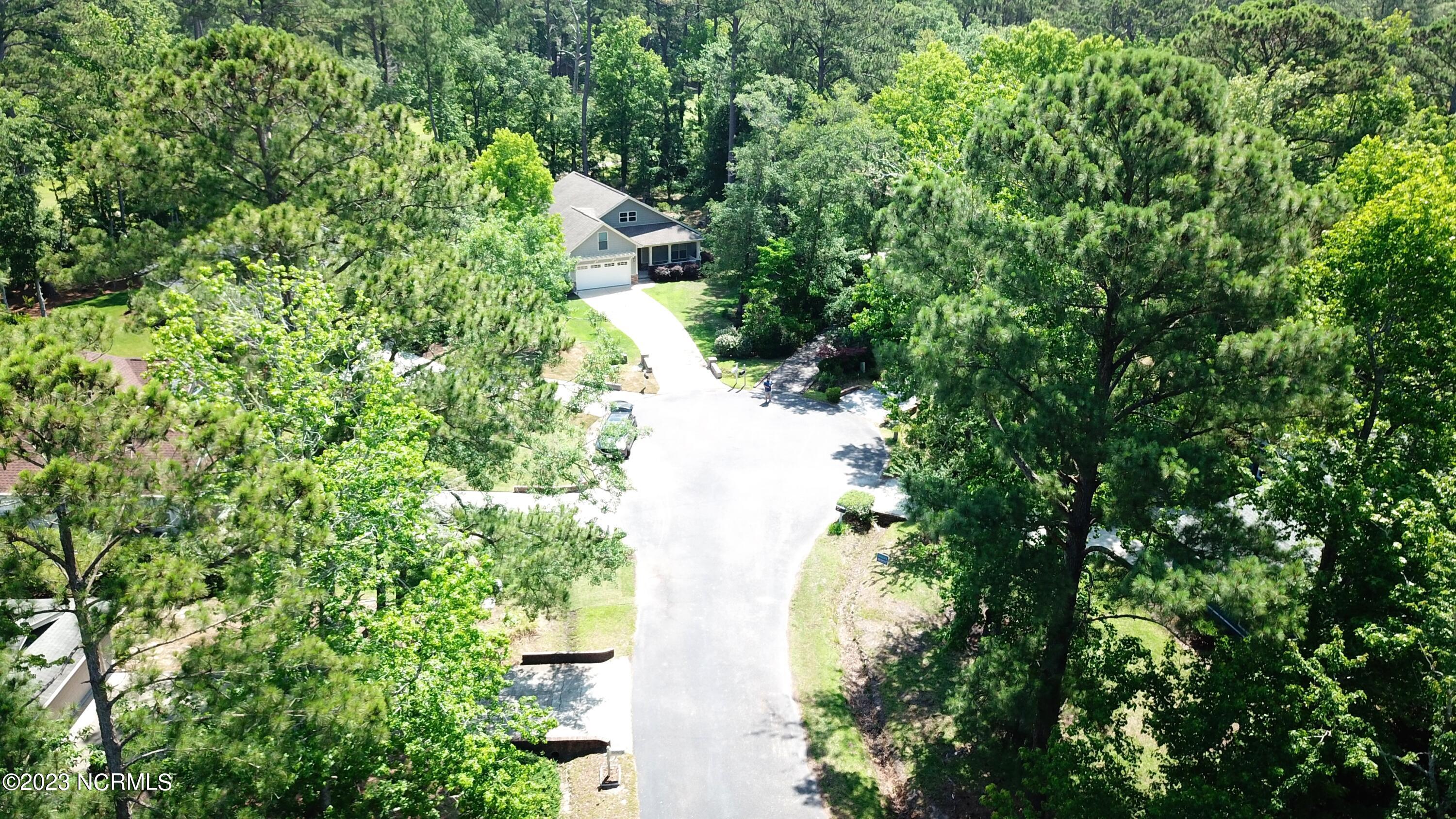 6 Niblick Court