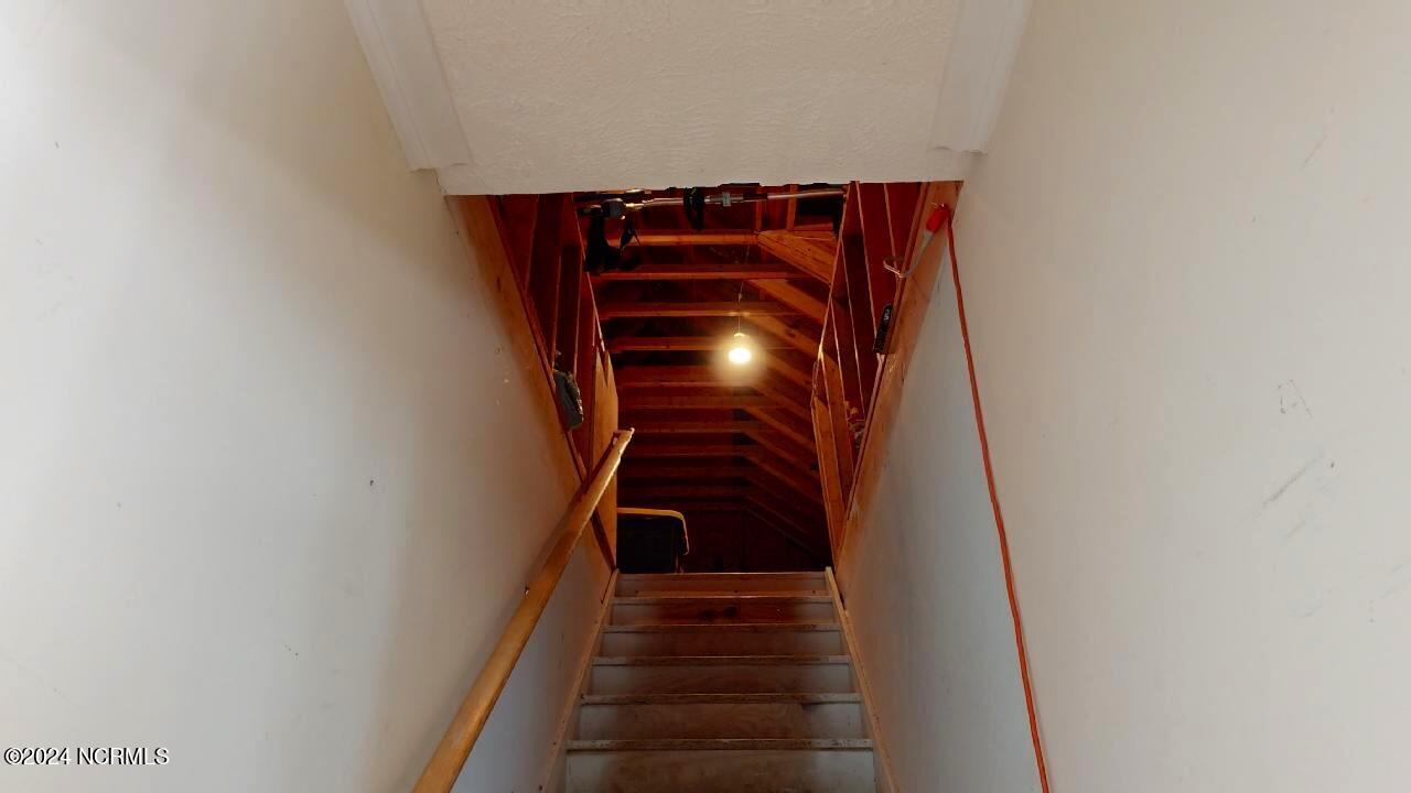 894 Palmer Drive