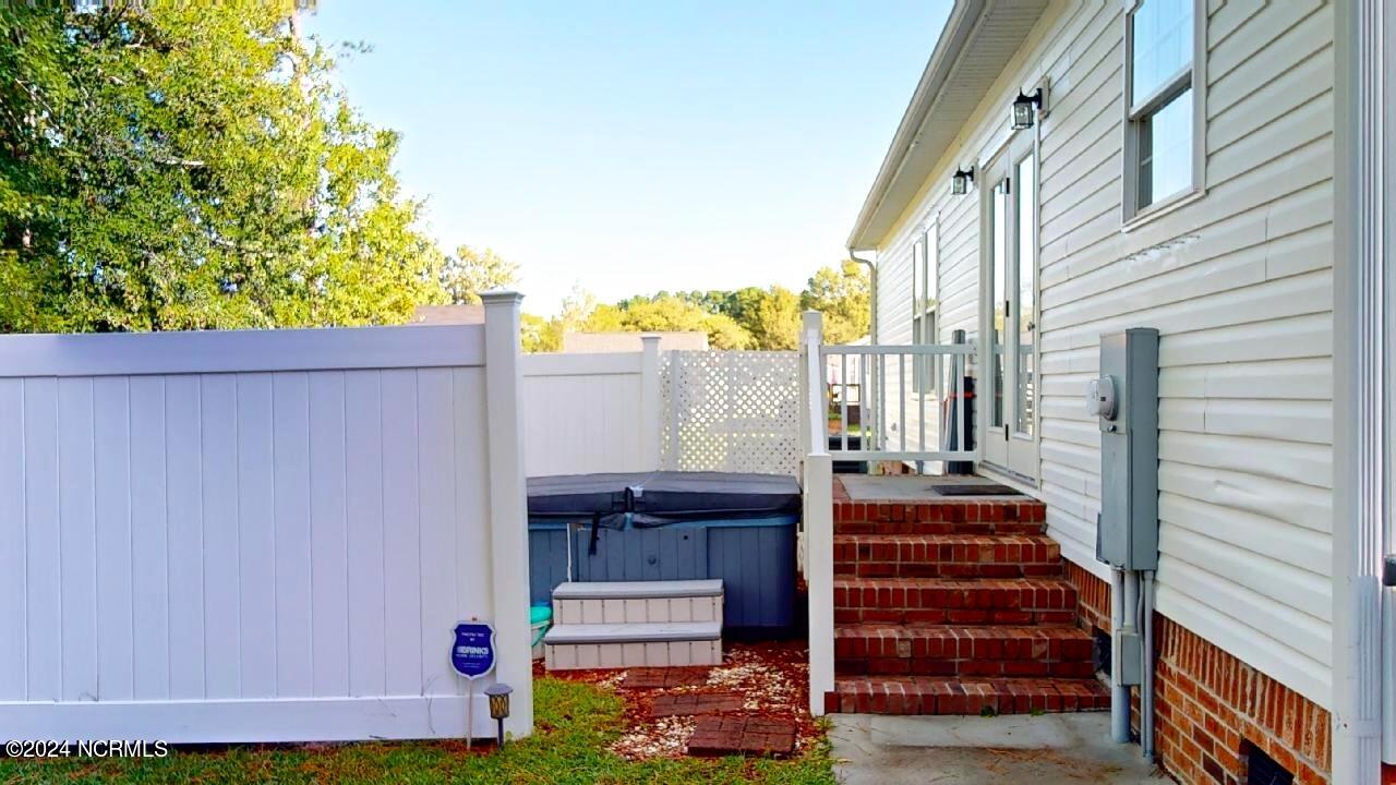 894 Palmer Drive