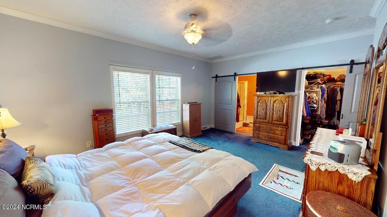 894 Palmer Drive