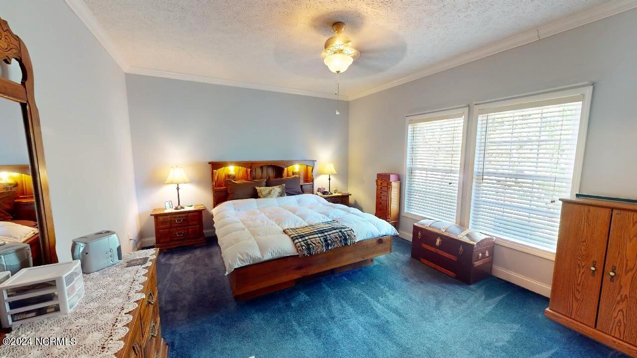 894 Palmer Drive