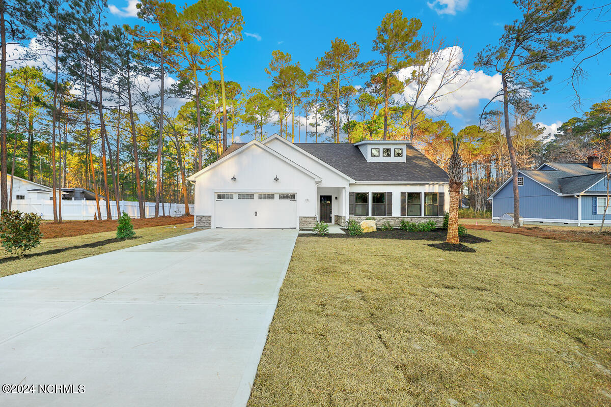 431 Sandlewood Drive NW