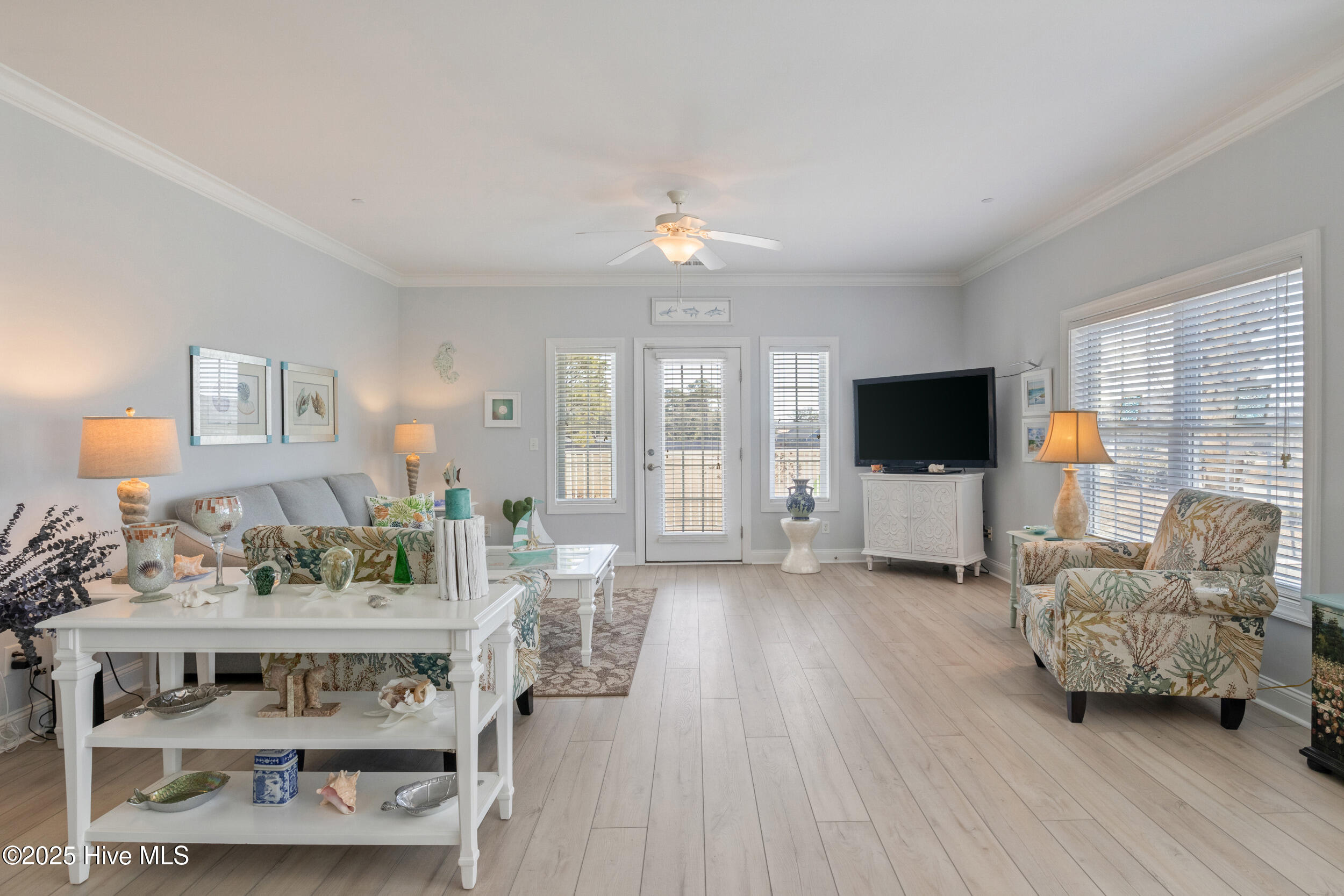 2252 Dolphin Shores Drive SW, Unit 6 Unit 6