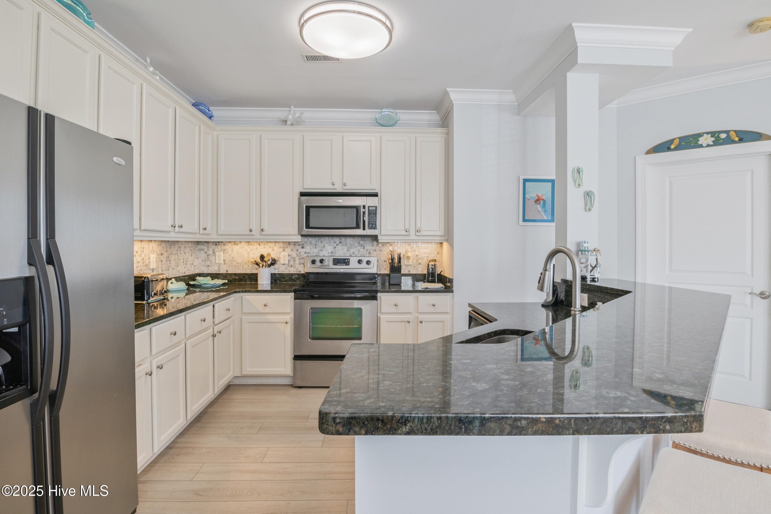 2252 Dolphin Shores Drive SW, Unit 6 Unit 6