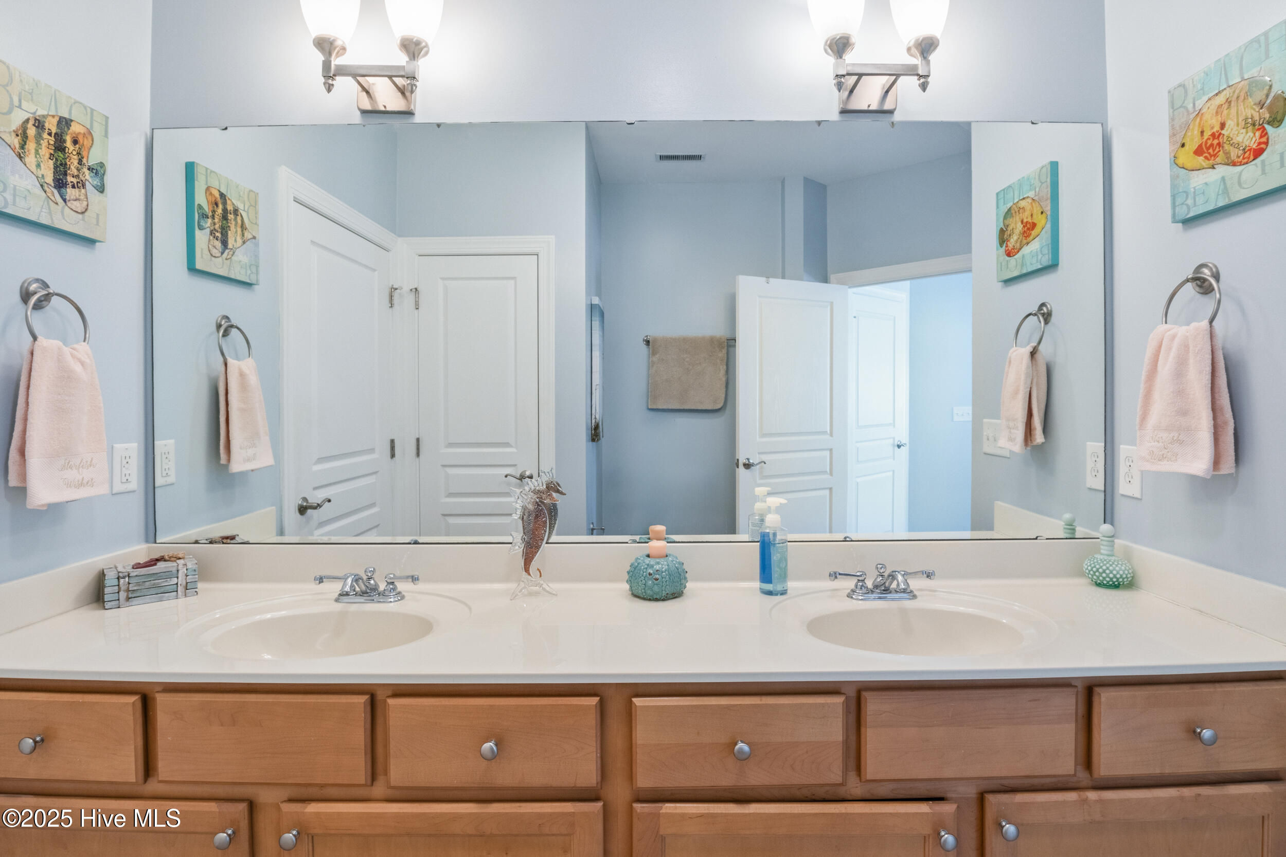 2252 Dolphin Shores Drive SW, Unit 6 Unit 6