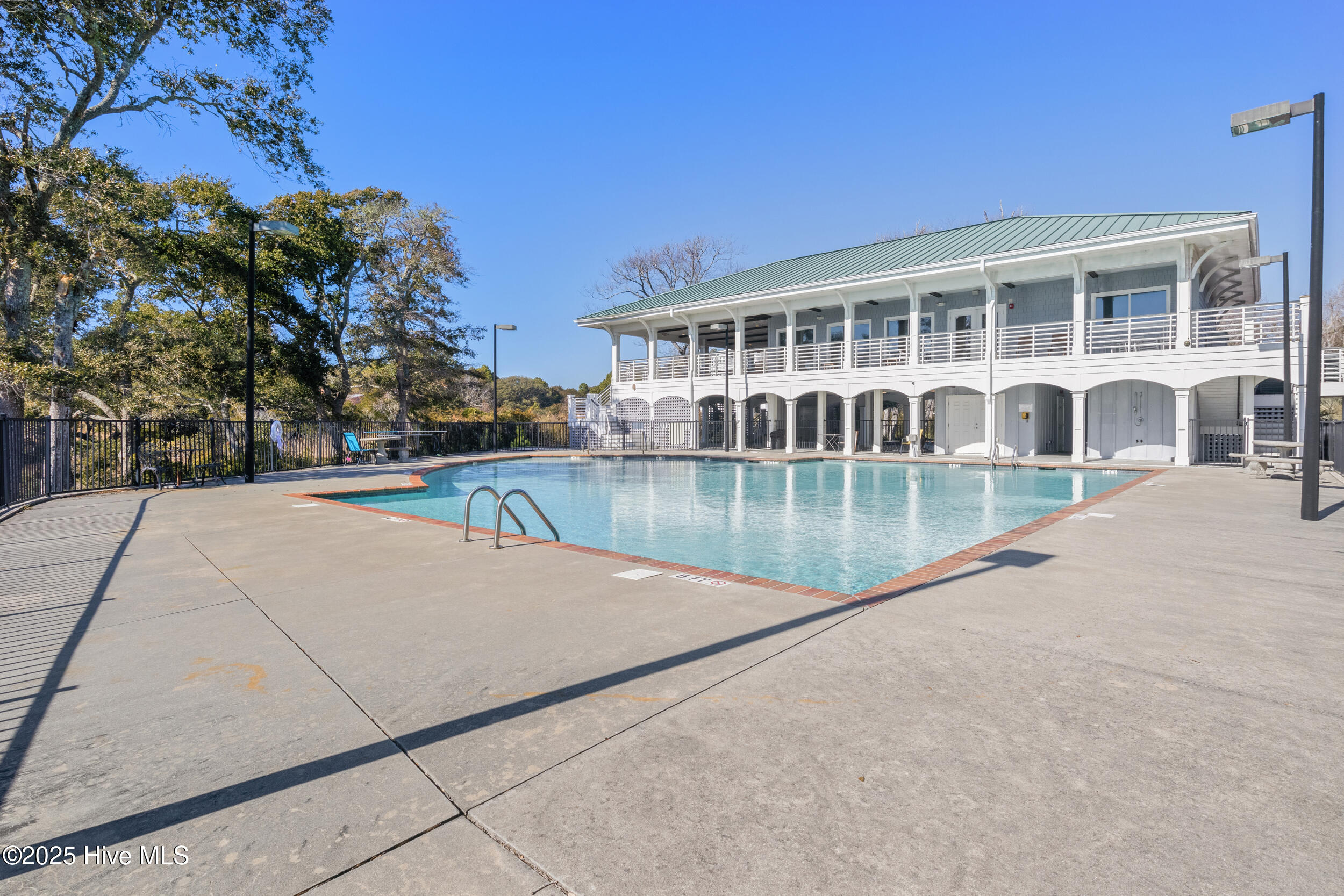 2252 Dolphin Shores Drive SW, Unit 6 Unit 6