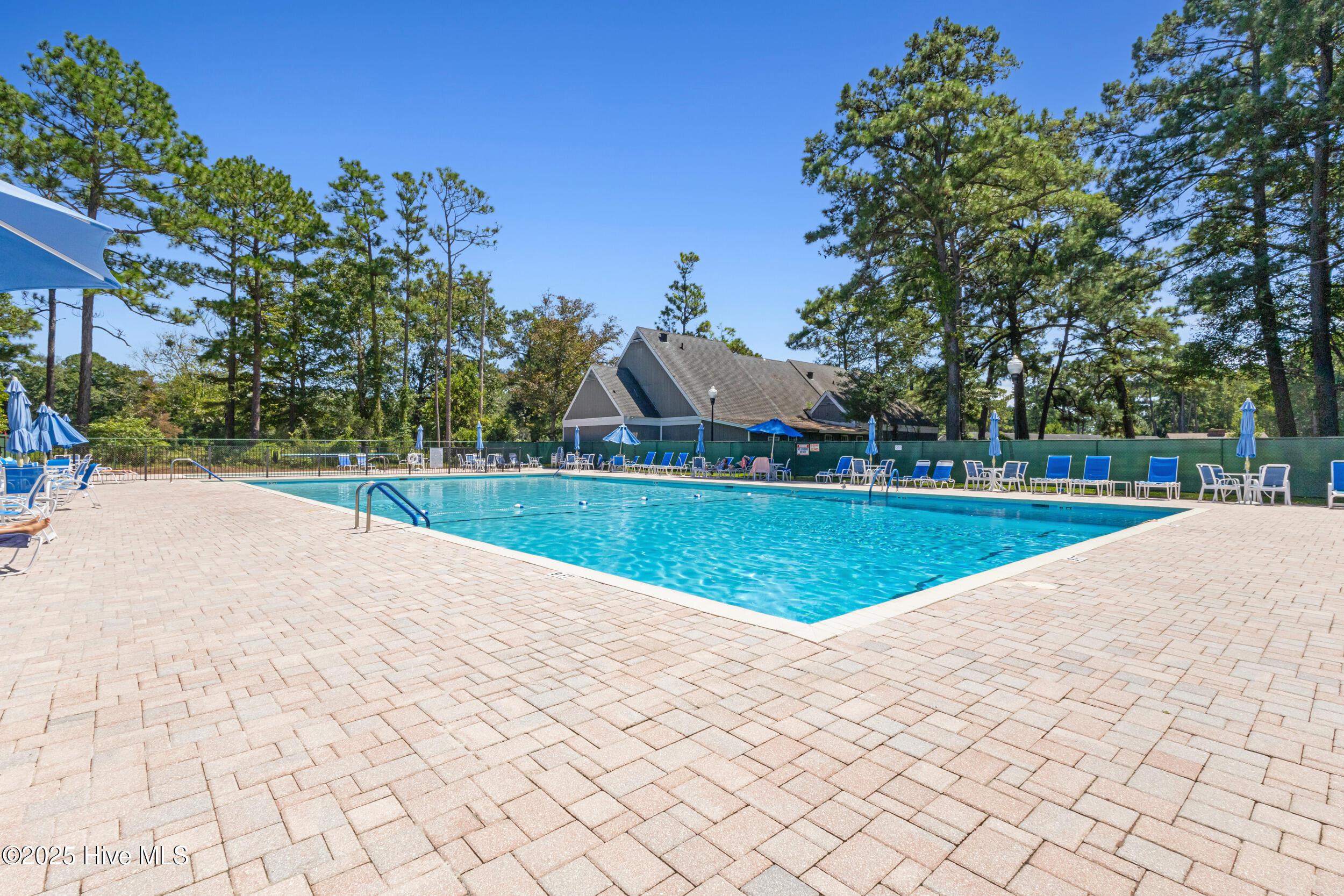 5 Yellow Jacket Court