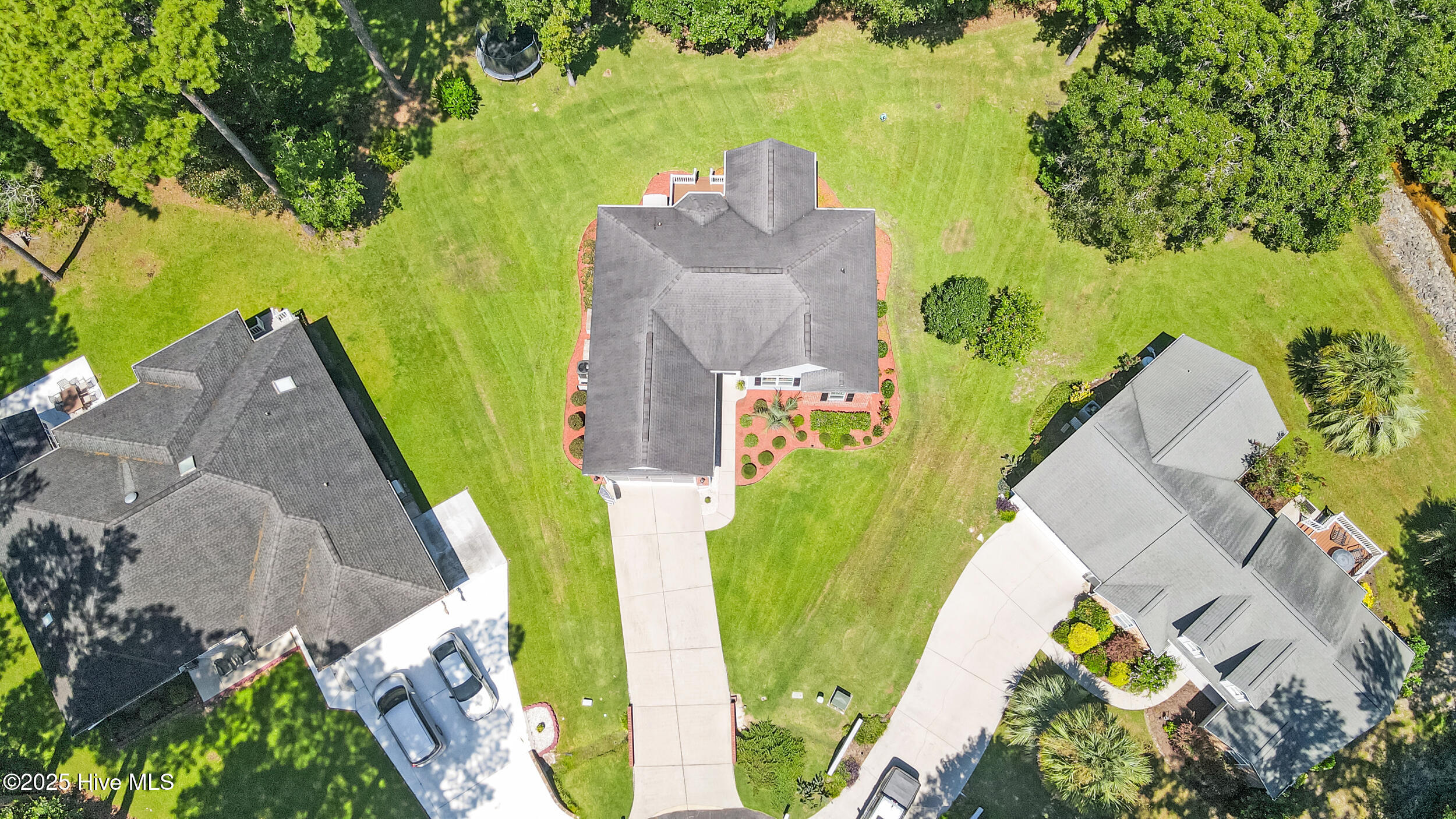 5 Yellow Jacket Court