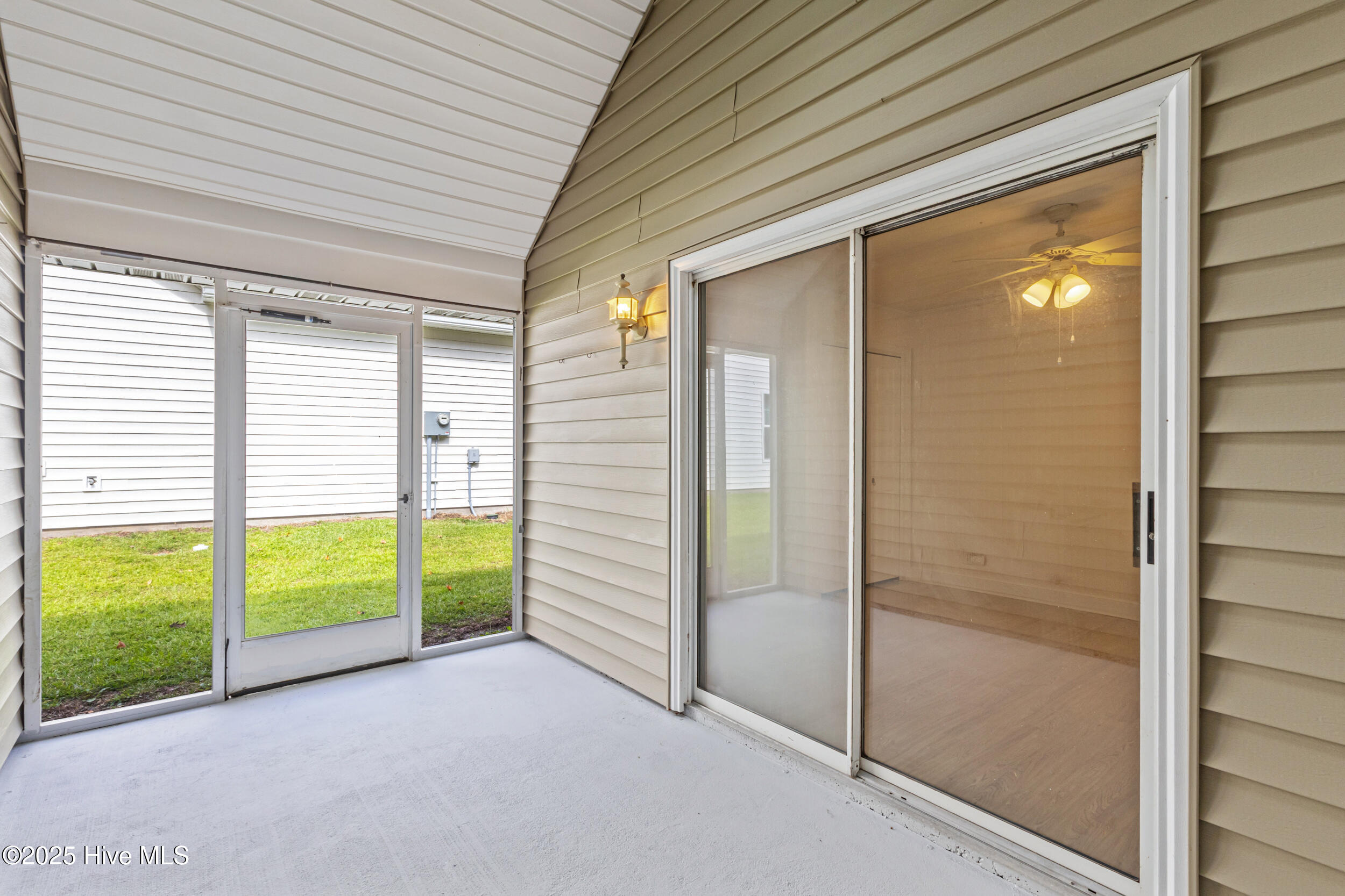 9 Court 3 Northwest Drive NW