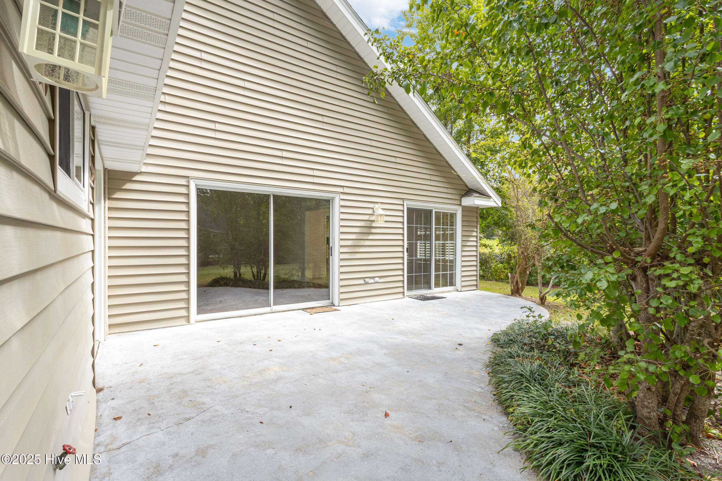 9 Court 3 Northwest Drive NW